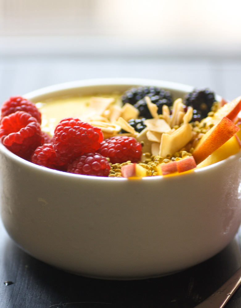 pineapple protein smoothie bowl